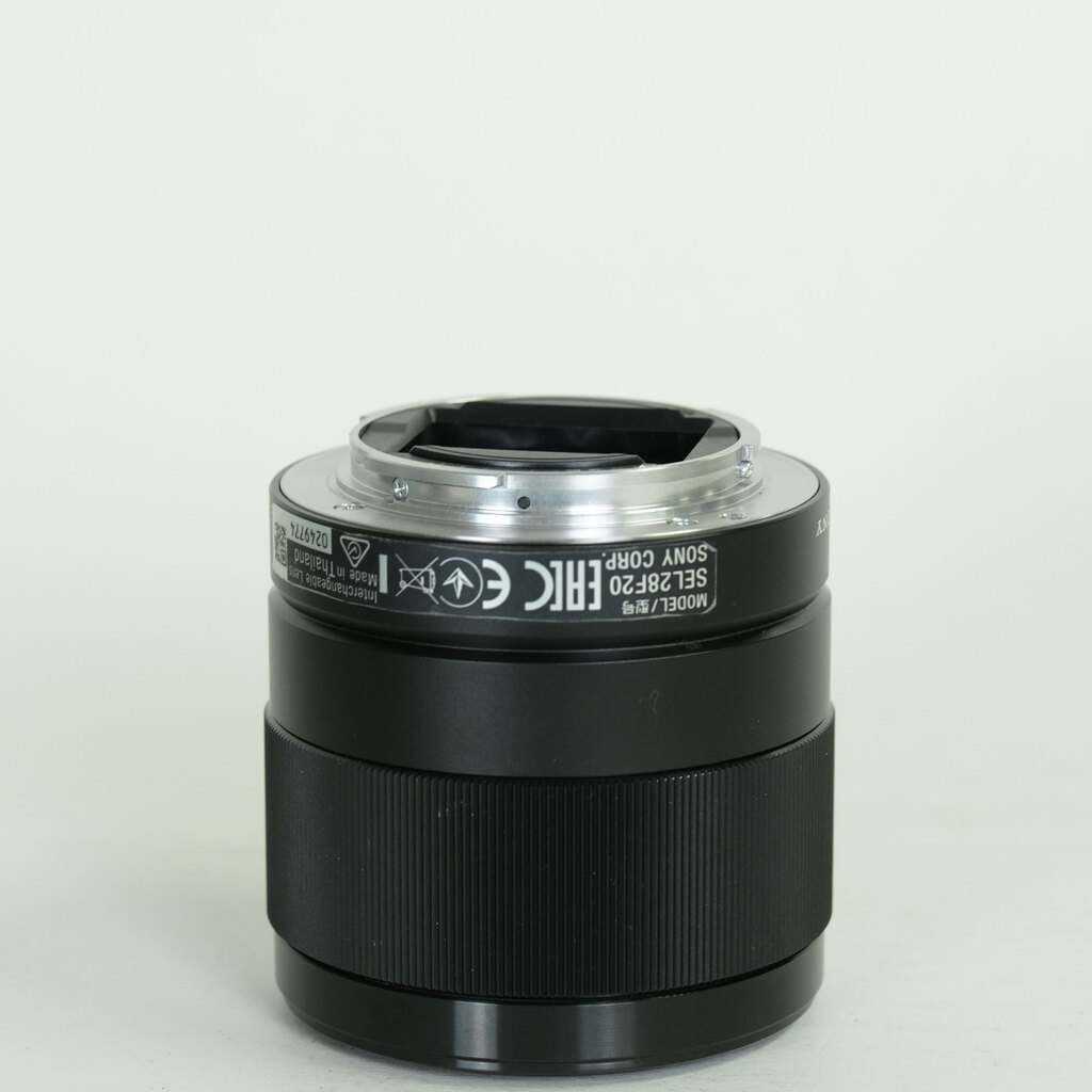 SONY FE 28mm F2 SEL28F20