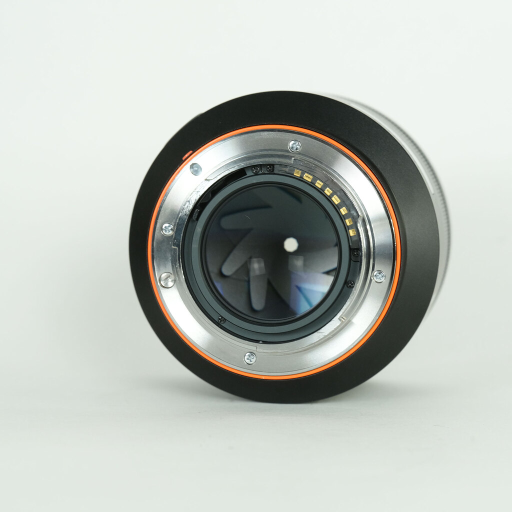 SONY Planar T*85mm F1.4 ZA SAL85F14Z