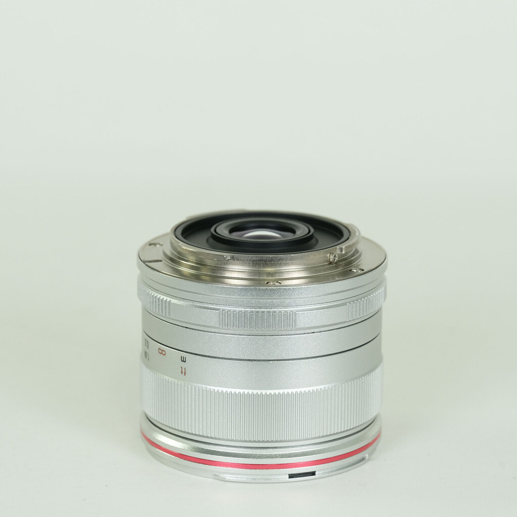 LAOWA 7.5mm F2(マイクロフォーサーズ用) シルバー LAOWA 7.5mm F2(マイクロフォーサーズ用) シルバー