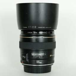 Canon EF100mm F2 USM