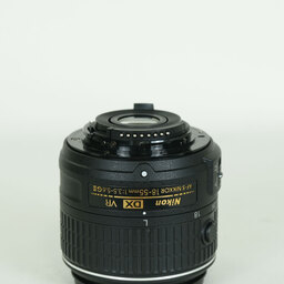 Nikon AF-S DX NIKKOR 18-55mm f3.5-5.6G VR II