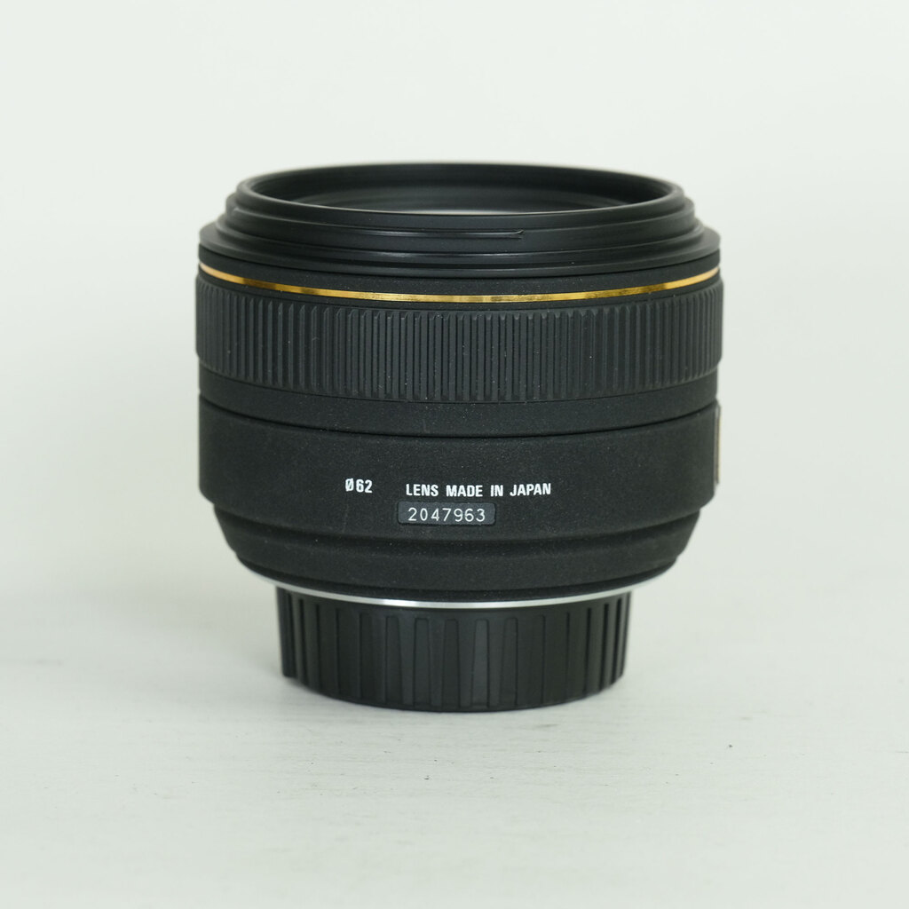 SIGMA 30mm F1.4EX DC HSM (ニコンF用) SIGMA 30mm F1.4EX DC HSM (ニコンF用)