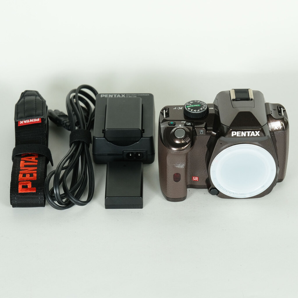 ★PENTAX K-rオーダーカラーデジタルカメラ&付属品一式超美品！★ PENTAX K-r ボディ オーダーカラーの出品 | ONE SCENE（ワンシーン）