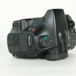SONY α65