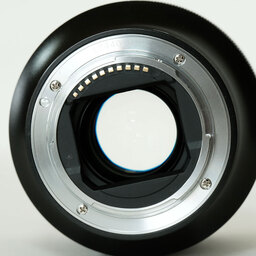 TOKINA atx-m 85mm F1.8 FE