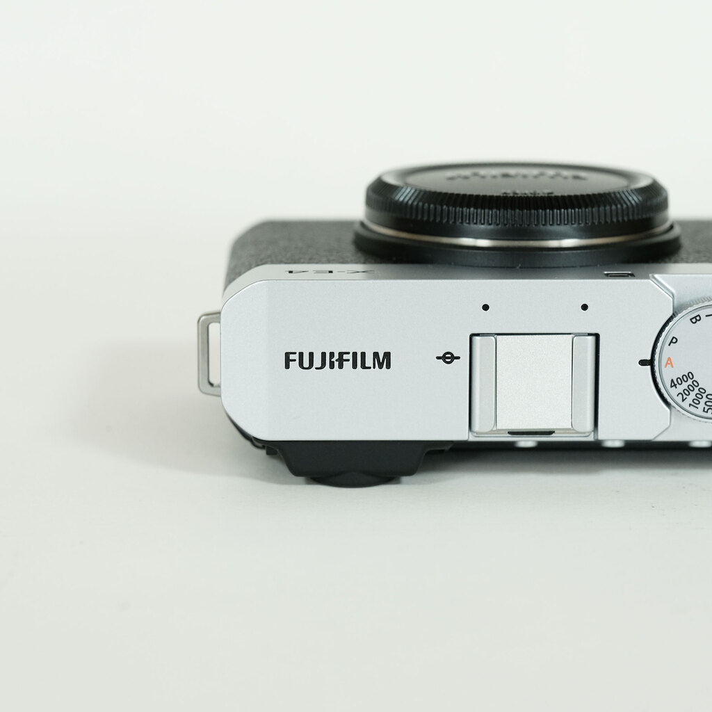 FUJIFILM X-E4