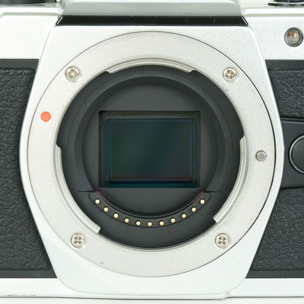 OLYMPUS OM-D E-M10 Mark II