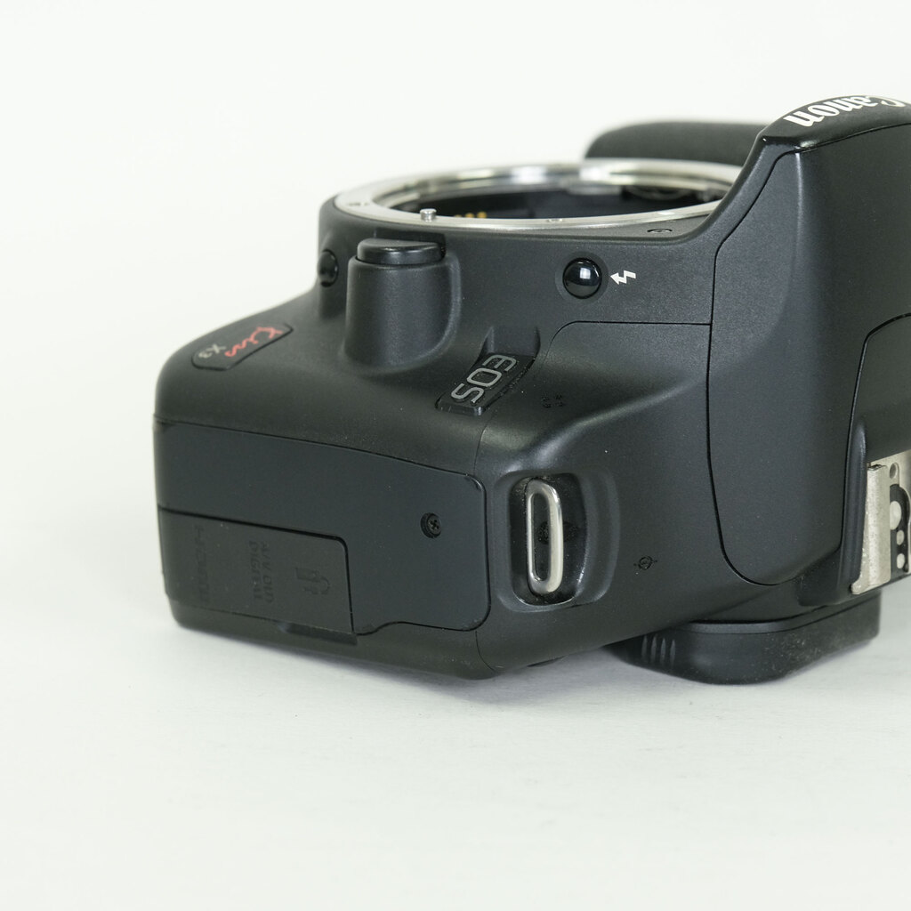 Canon EOS Kiss X3 ボディ