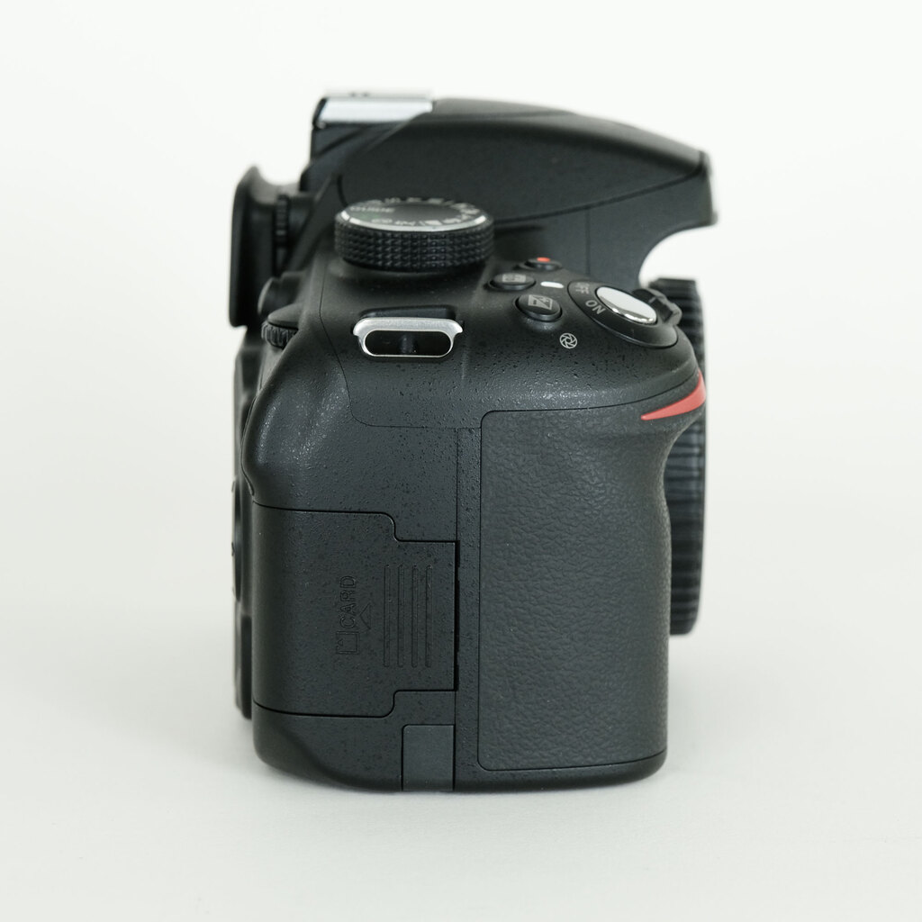 Nikon D3200ボディ ブラック