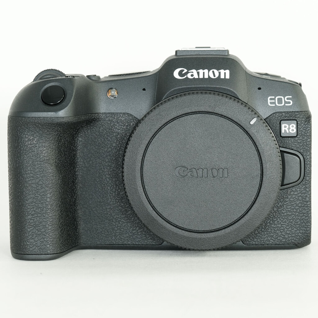 Canon EOS R8