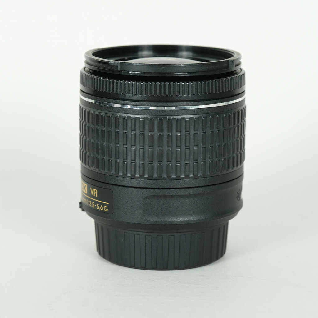 Nikon AF-P DX NIKKOR 18-55mm F3.5-5.6G VR Nikon AF-P DX NIKKOR 18-55mm F3.5-5.6G VR