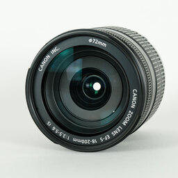 Canon EF-S18-200mm F3.5-5.6 IS
