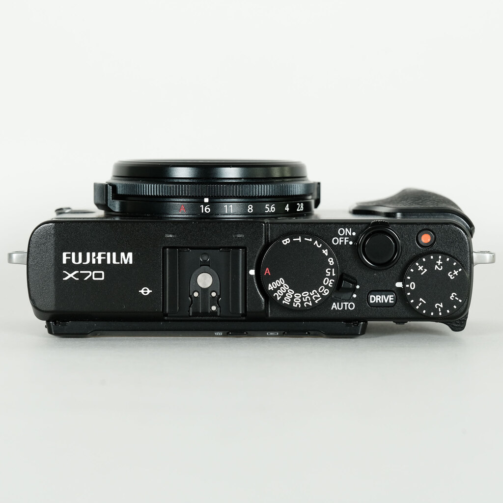 FUJIFILM X70 ブラック