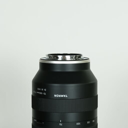 TAMRON 70-180mm F/2.8 Di III VXD (Model A056) [ ソニーE用 ]