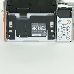 FUJIFILM X-A5 ボディ ブラウン