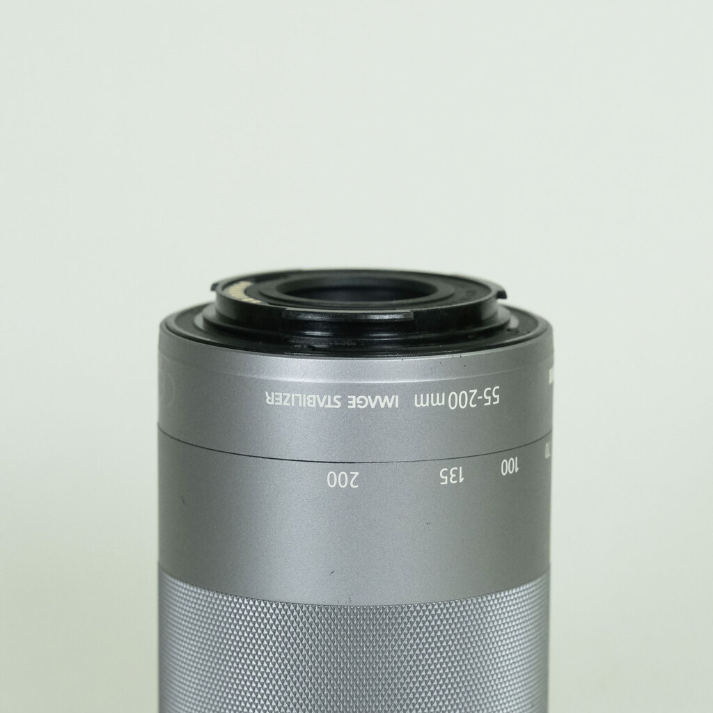 Canon EF-M55-200mm F4.5-6.3 IS STM シルバー Canon EF-M55-200mm F4.5-6.3 IS STM シルバー