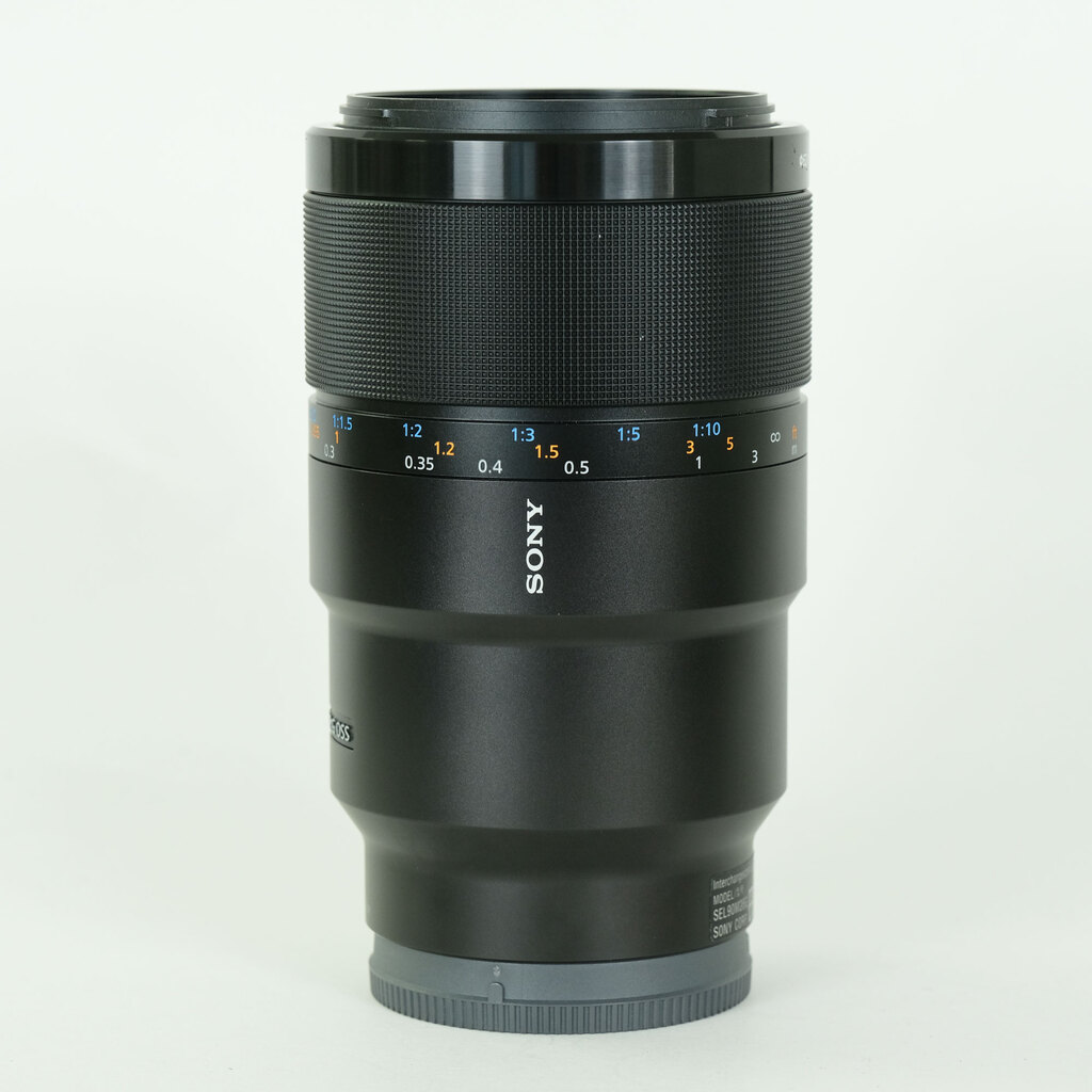 SONY FE 90mm F2.8 Macro G OSS SEL90M28G