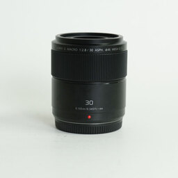 Panasonic LUMIX G MACRO 30mm F2.8 ASPH. MEGA O.I.S.