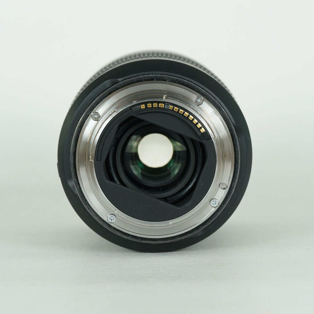 Canon RF24-105mm F4 L IS USMの出品 | ONE SCENE（ワンシーン）