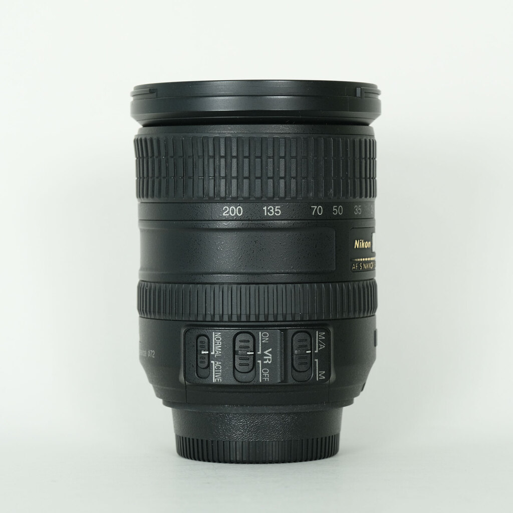 Nikon AF-S DX VR Zoom-Nikkor 18-200mm F3.5-5.6G IF-ED