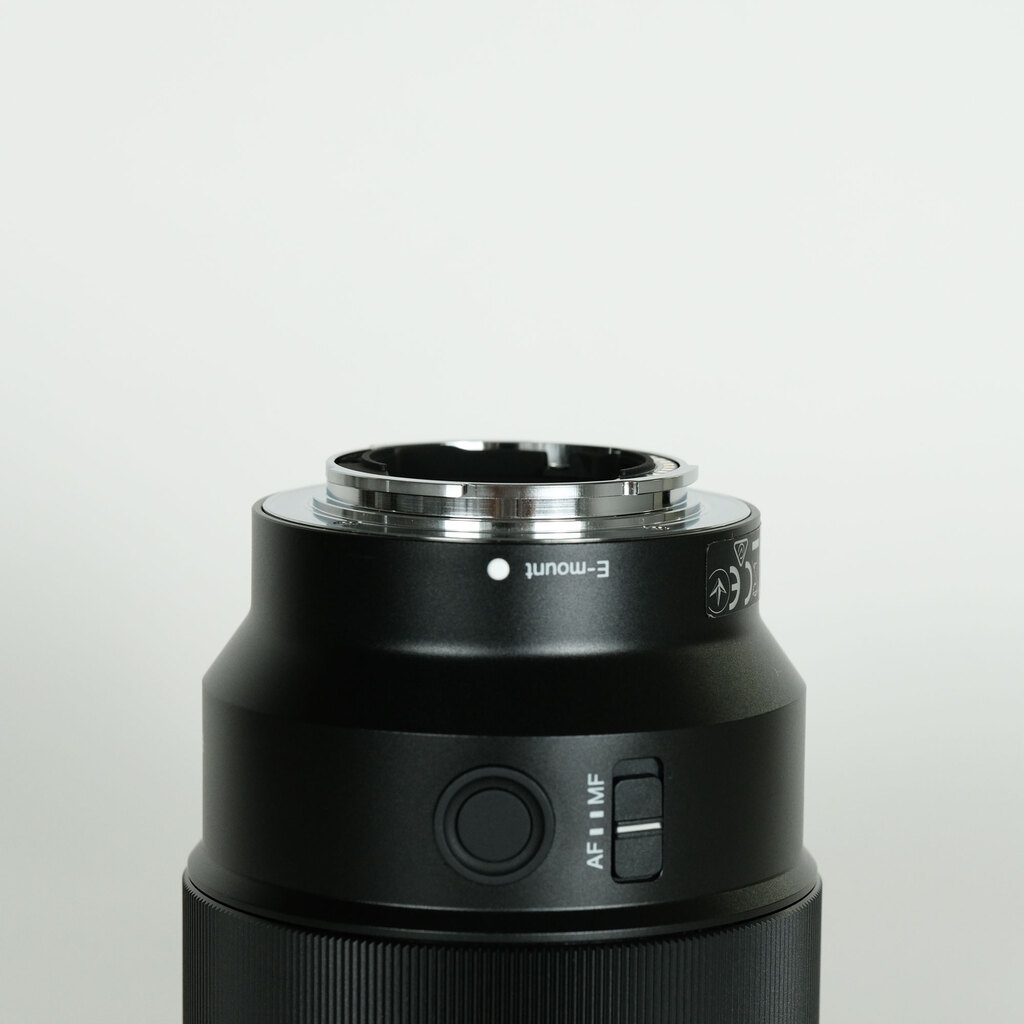 SONY FE 85mm F1.8 SEL85F18