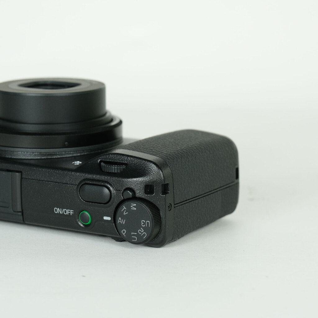 RICOH GR IIIxの出品 | ONE SCENE（ワンシーン）