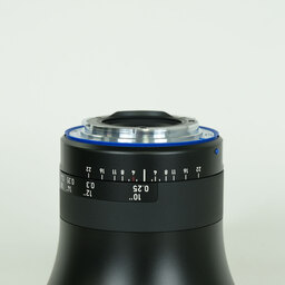 Carl Zeiss Milvus 2.8/18 ZE Carl Zeiss Milvus 2.8/18 ZE