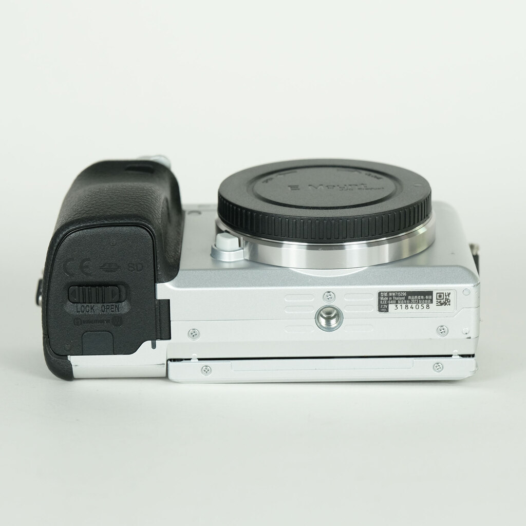 SONY α6400（ILCE-6400）