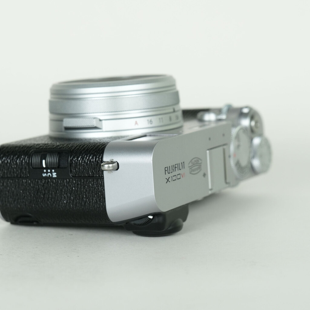 FUJIFILM X100VIの出品 | ONE SCENE（ワンシーン）