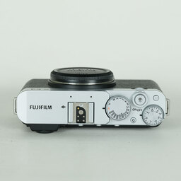 FUJIFILM X-E4 FUJIFILM X-E4
