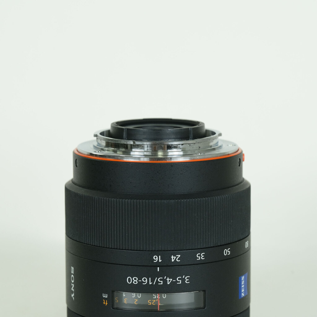 SONY Vario-Sonnar T＊ DT 16-80mm F3.5-4.5 ZA SAL1680Z