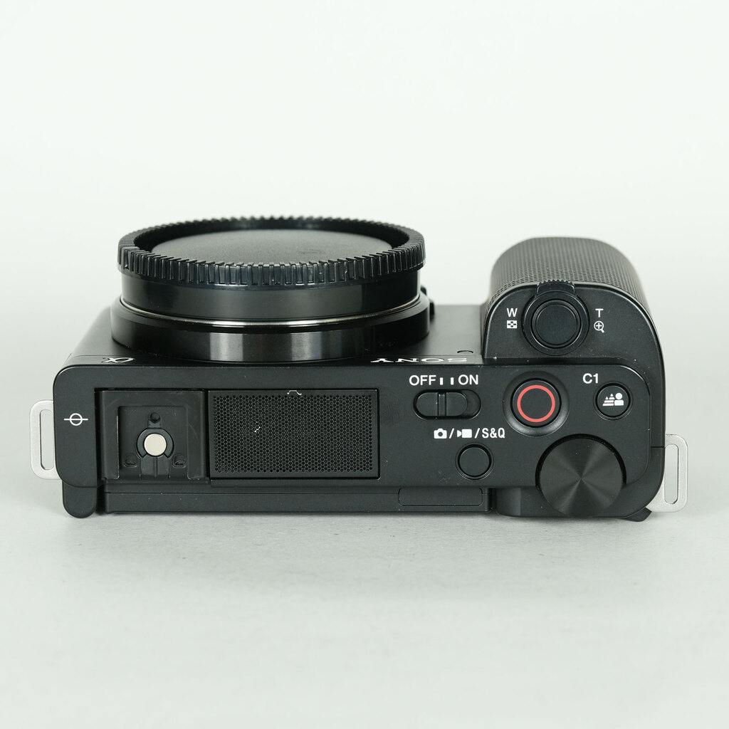 SONY VLOGCAM ZV-E10 SONY VLOGCAM ZV-E10