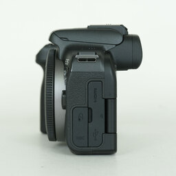 Canon EOS R10