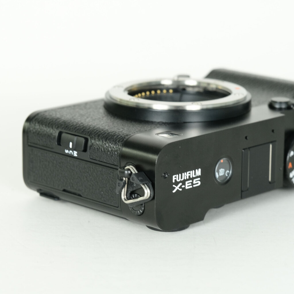 FUJIFILM X-E5の出品 | ONE SCENE（ワンシーン）