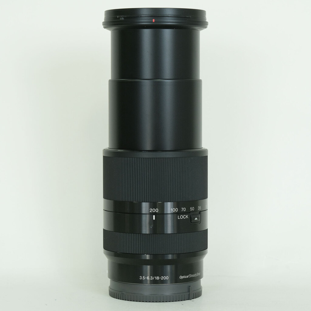 SONY E18-200mm F3.5-6.3 OSS LE SEL18200LE