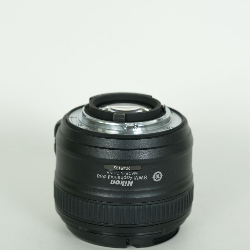 Nikon AF-S NIKKOR 50mm f/1.8G Nikon AF-S NIKKOR 50mm f/1.8G