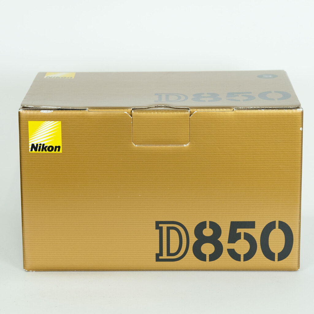 Nikon D850