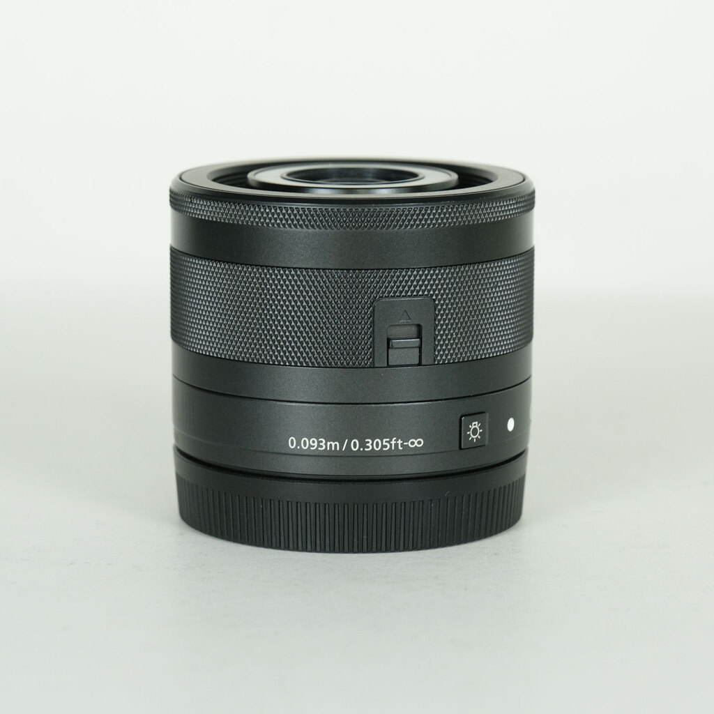 Canon EF-M28mm F3.5 マクロ IS STMの出品 | ONE SCENE（ワンシーン）