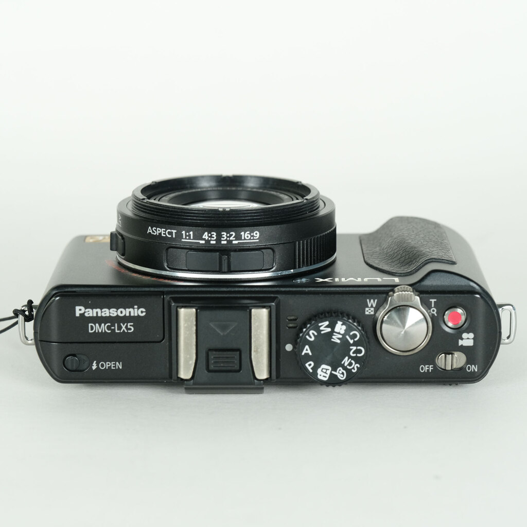 Panasonic LUMIX DMC-LX5 本体 付属品セット Panasonic LUMIX DMC-LX5の出品 | ONE SCENE（ワンシーン）