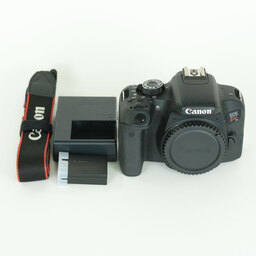 Canon EOS Kiss X9i