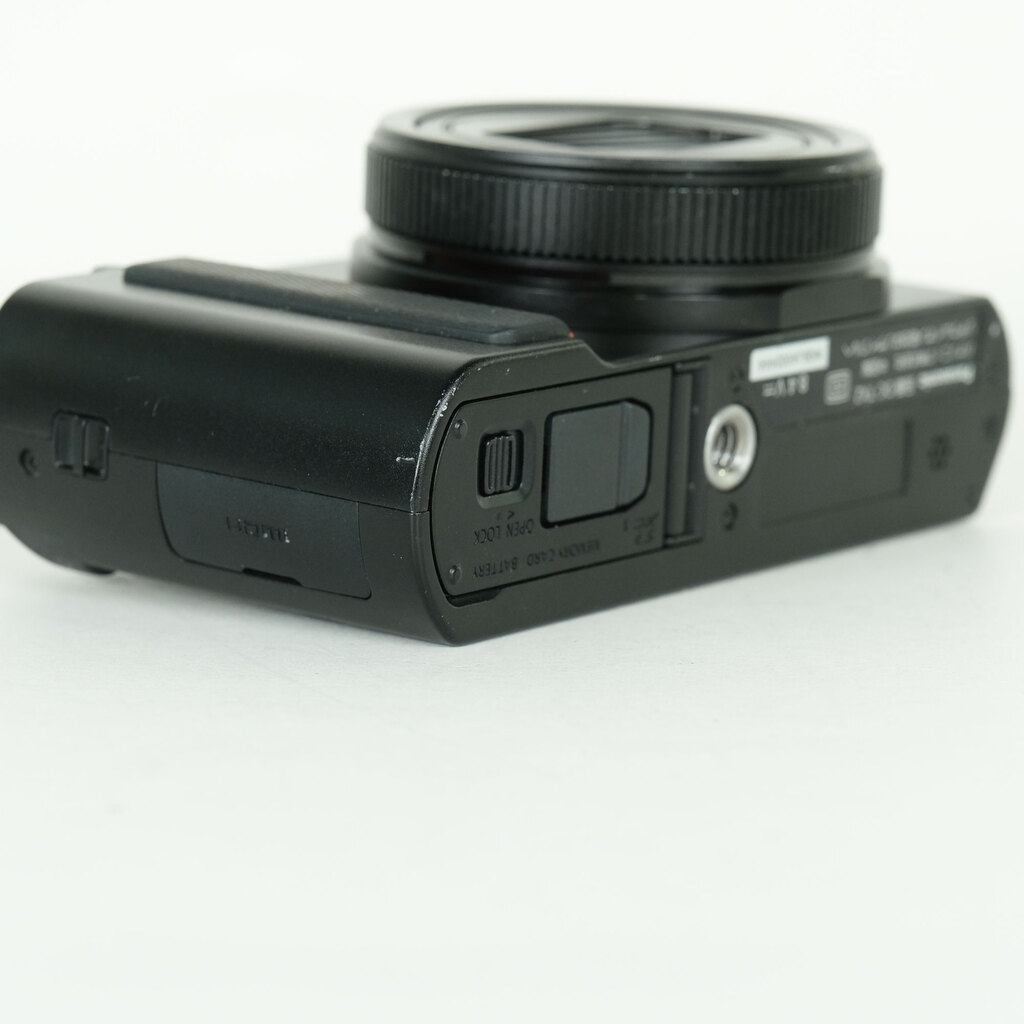 Panasonic LUMIX DC-TX2 ブラックの出品 | ONE SCENE（ワンシーン）