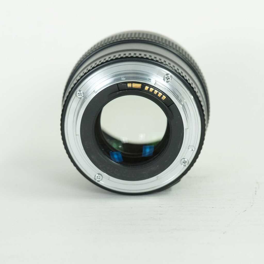 Canon EF85mm F1.8 USM Canon EF85mm F1.8 USM