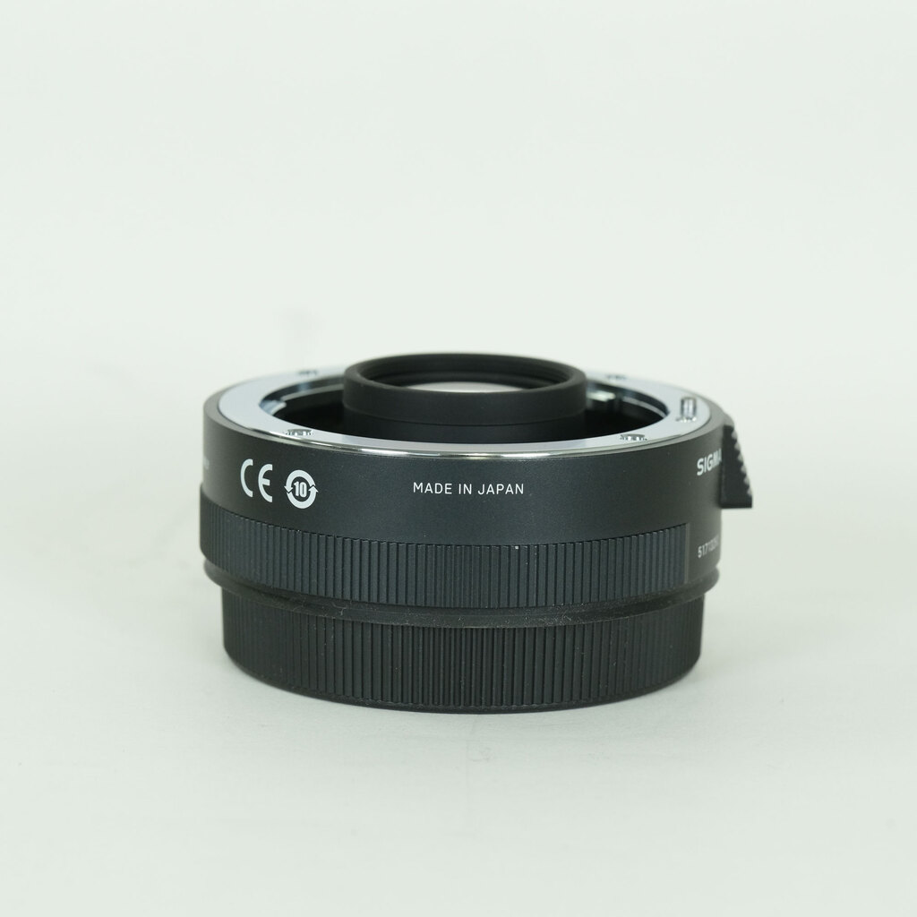 SIGMA Contemporary 150-600mm F5-6.3 DG 1.4xテレコンバーターキット (キヤノンEF用)