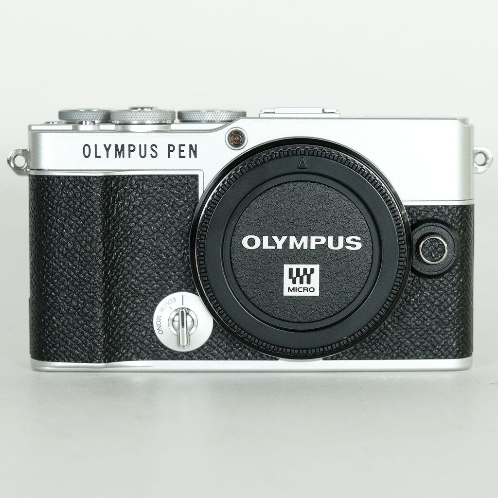 OLYMPUS PEN E-P7