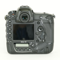 Nikon D5