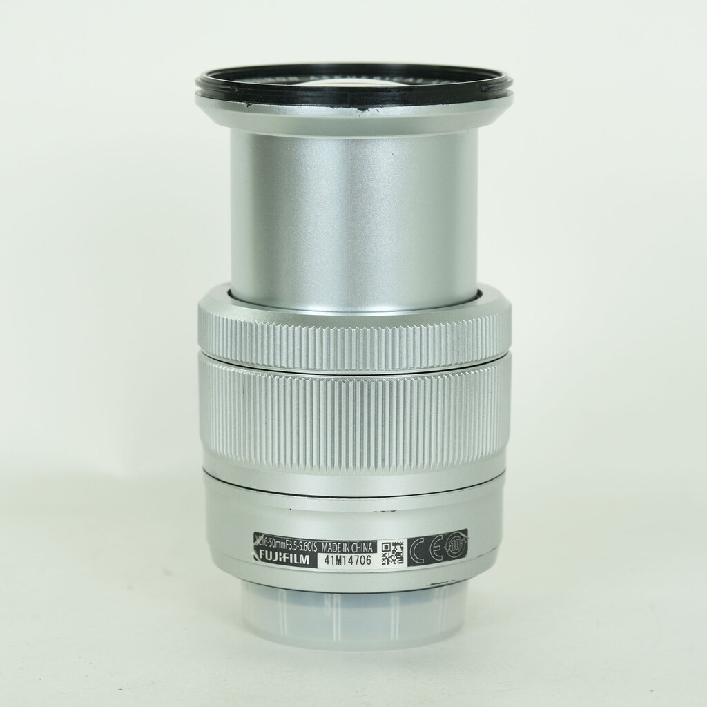 FUJIFILM フジノン XC16-50mm F3.5-5.6 OIS シルバー