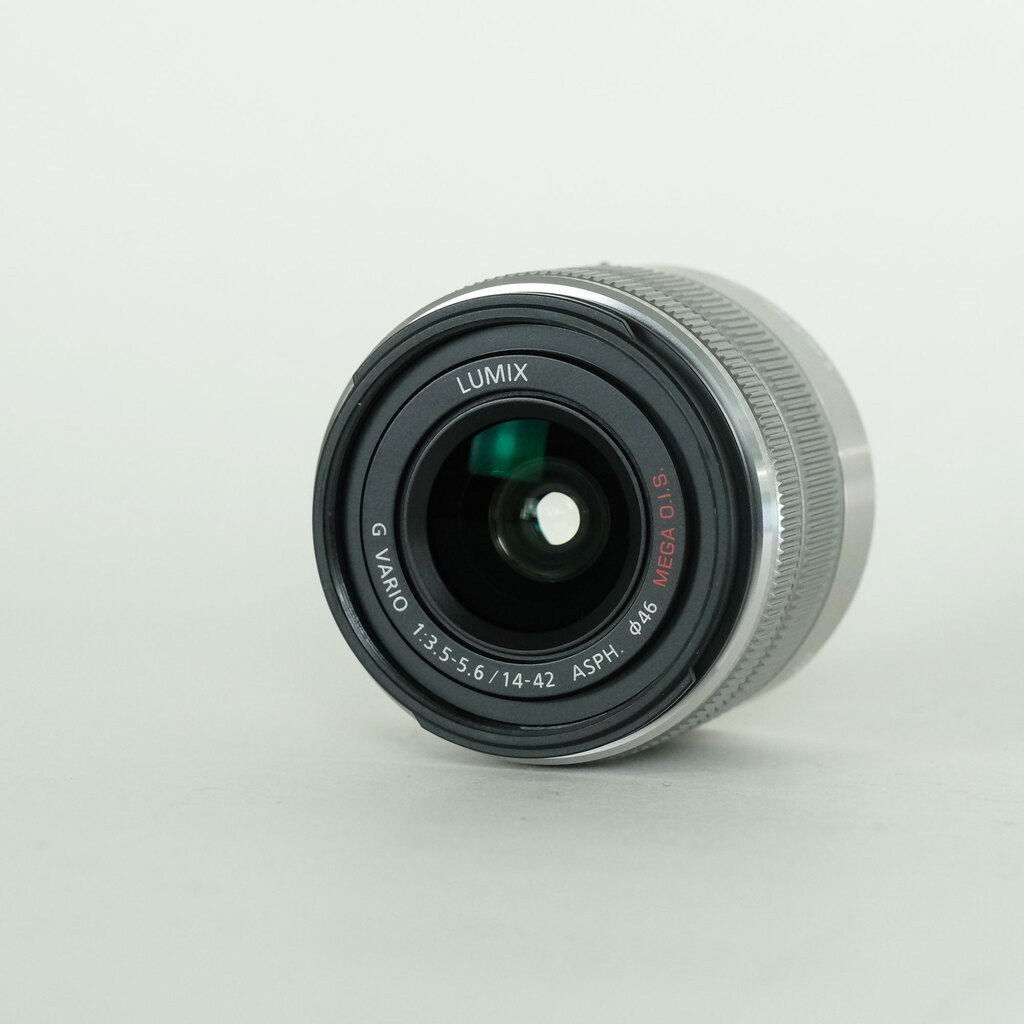 Panasonic LUMIX G VARIO 14-42mm F3.5-5.6II ASPH. MEGA O.I.S.  シルバー    H-FS1442A-S