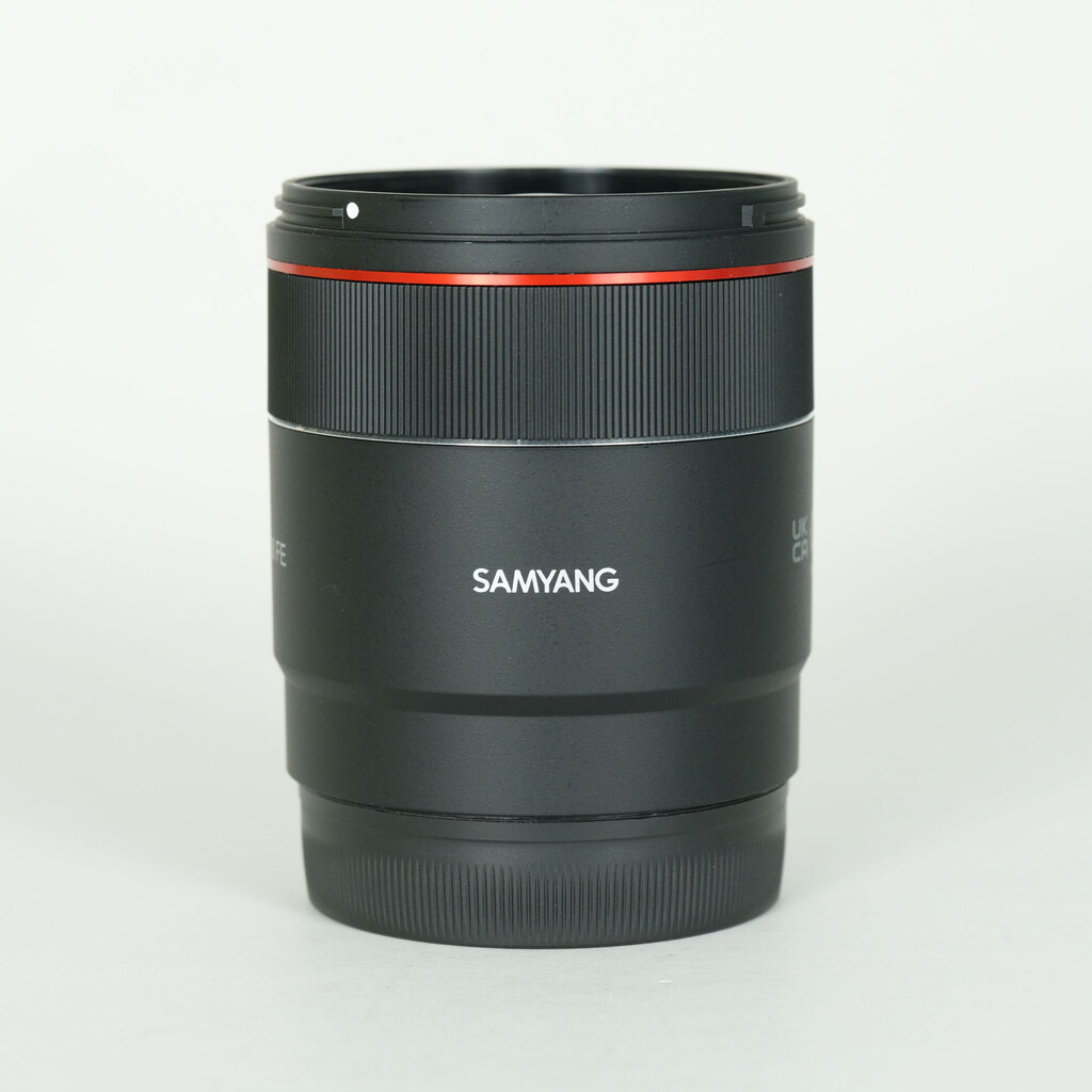 SAMYANG AF 24mm F1.8 FE (ソニーE用)の出品 | ONE SCENE（ワンシーン）