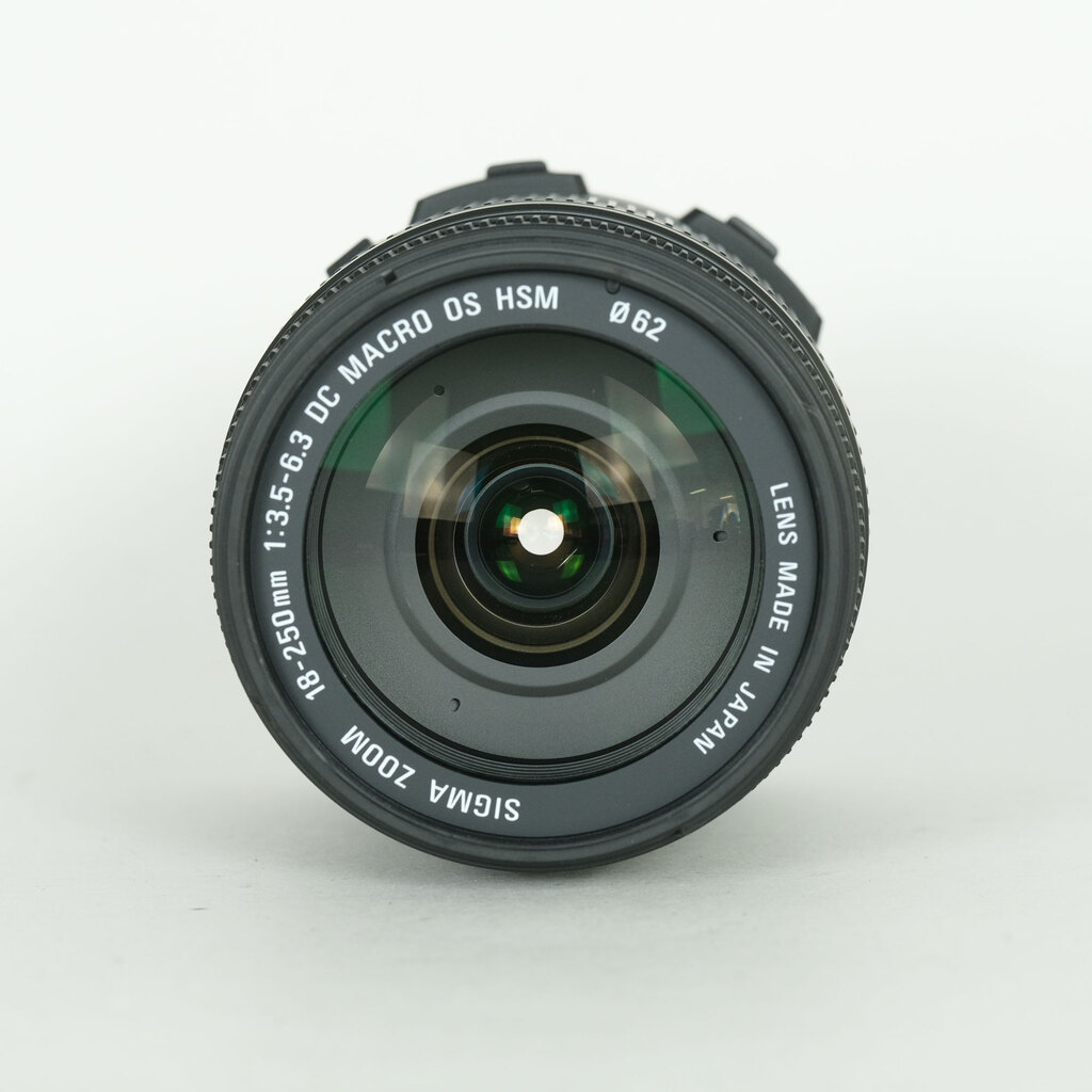 SIGMA 18-250mm F3.5-6.3 DC MACRO OS HSM (キヤノンEF用)