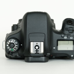 Canon EOS 8000D Canon EOS 8000D